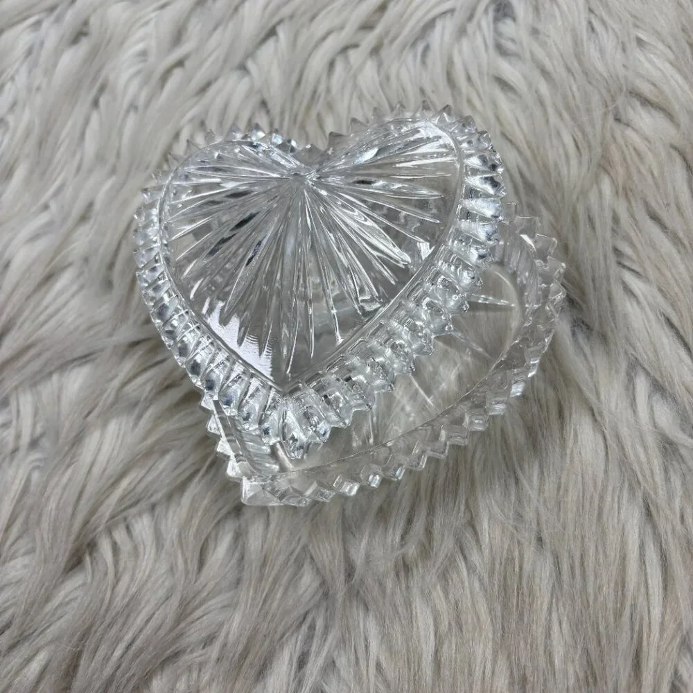 Unbranded clear cut